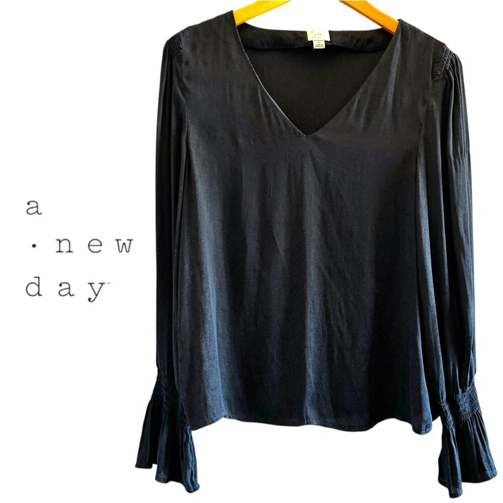 A New Day Dark Green Lantern Sleeve Snake Blouse Animal Print Flowy Relaxed